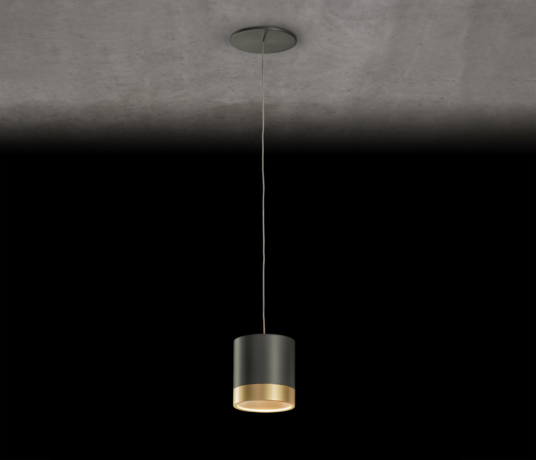 Holtkötter Aura E Pendelleuchte LED Platin / Eloxal Messing
