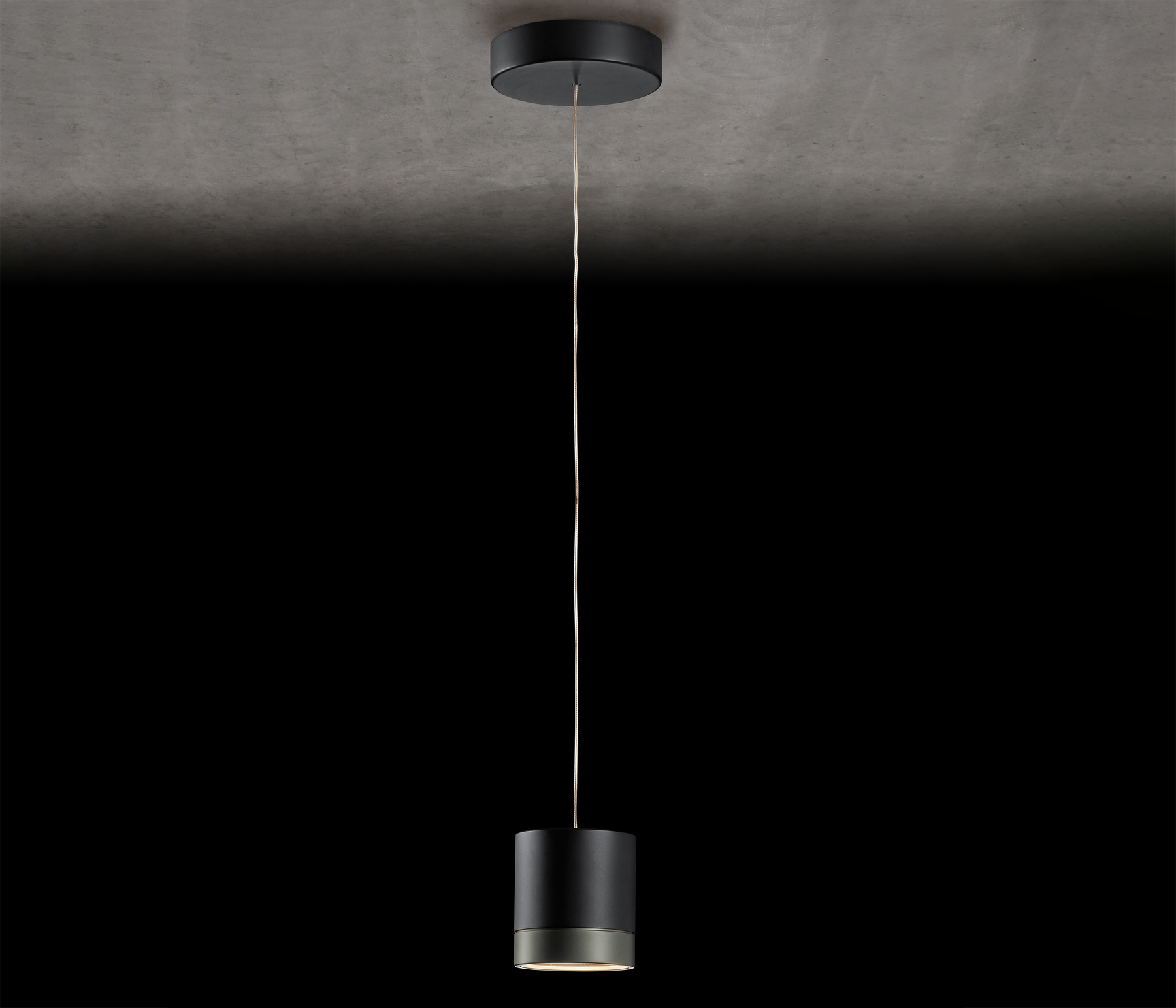 Holtkötter Aura A Pendelleuchte LED Schwarz / Platin