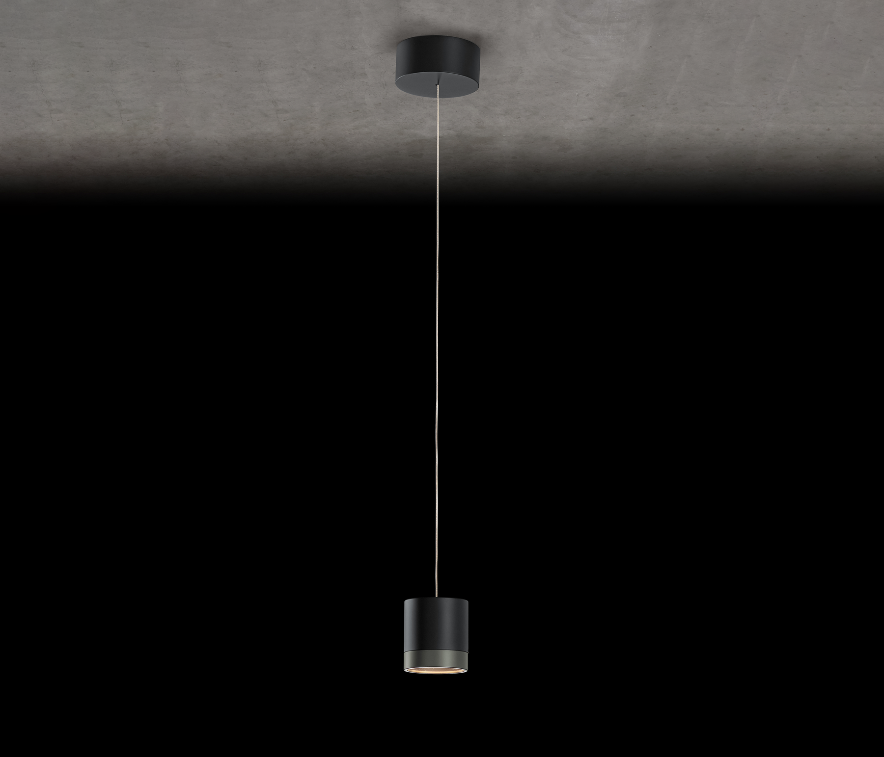 Holtkötter Aura P1 Pendelleuchte Schwarz / Platin