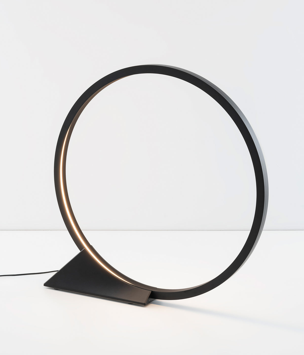 Artemide "O" Bodenleuchte LED schwarz Ø 90 cm