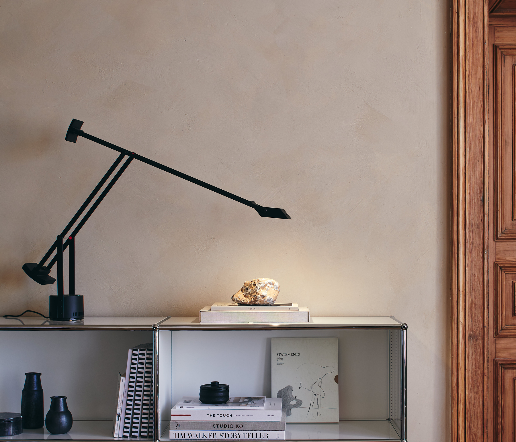 Artemide Tizio LED Schreibtischleuchte schwarz
