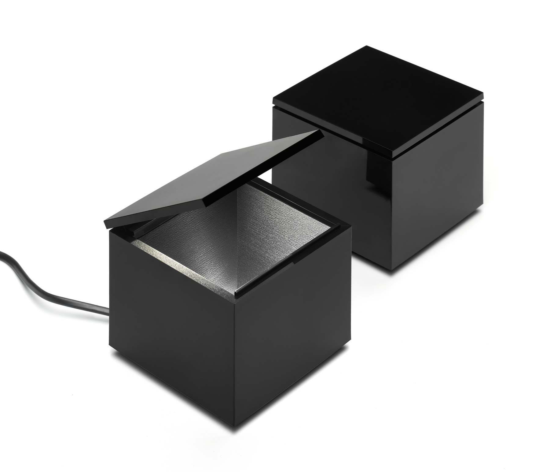 Cini & Nils Cuboluce Tischleuchte schwarz LED