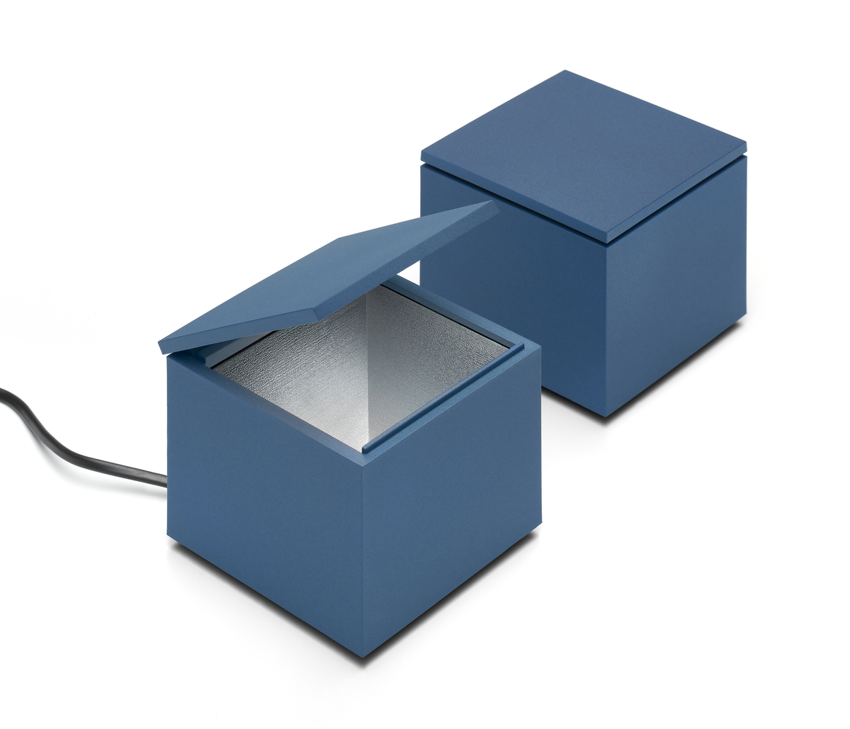 Cini & Nils Cuboluce Tischleuchte denim seitenmatt LED