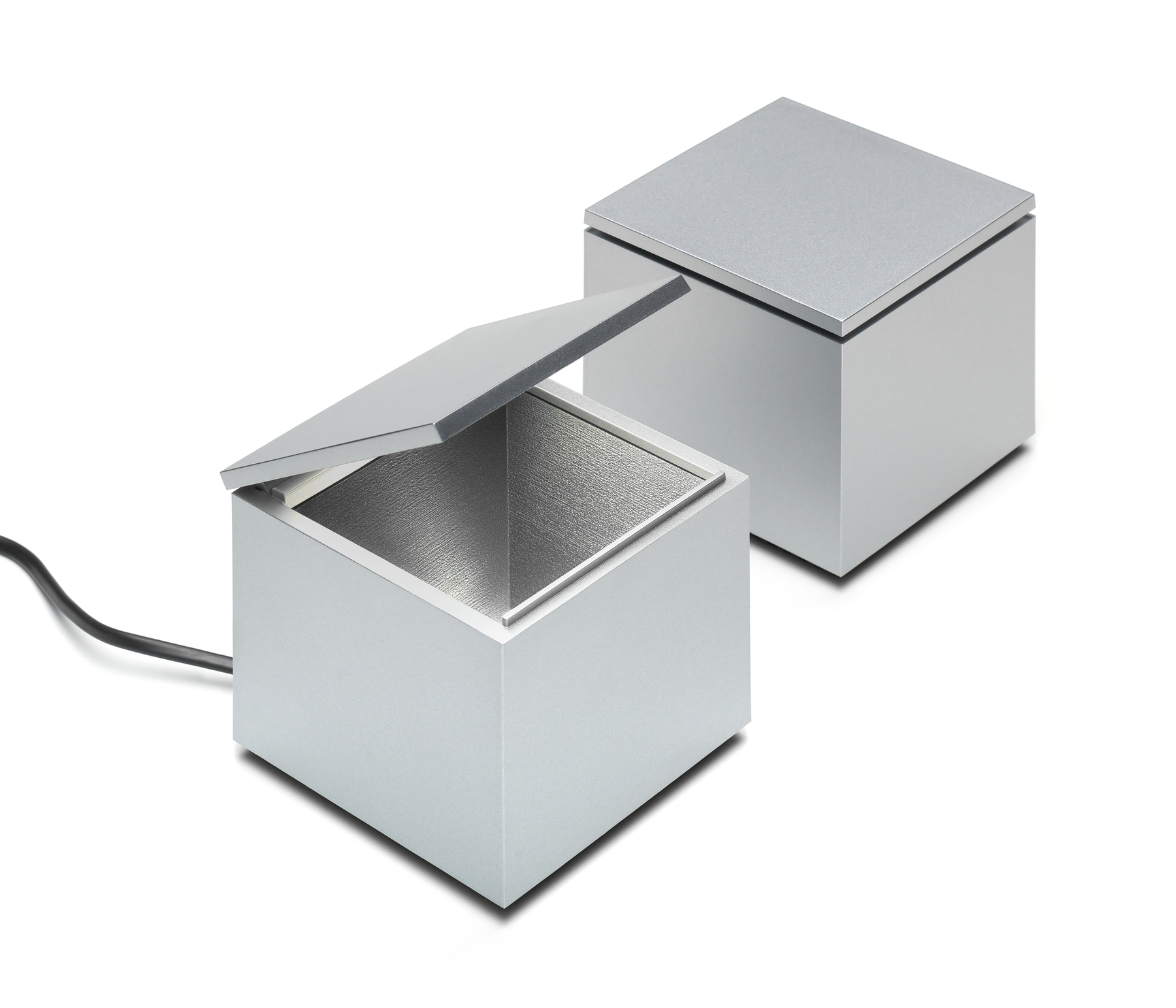 Cini & Nils Cuboluce Tischleuchte silber LED