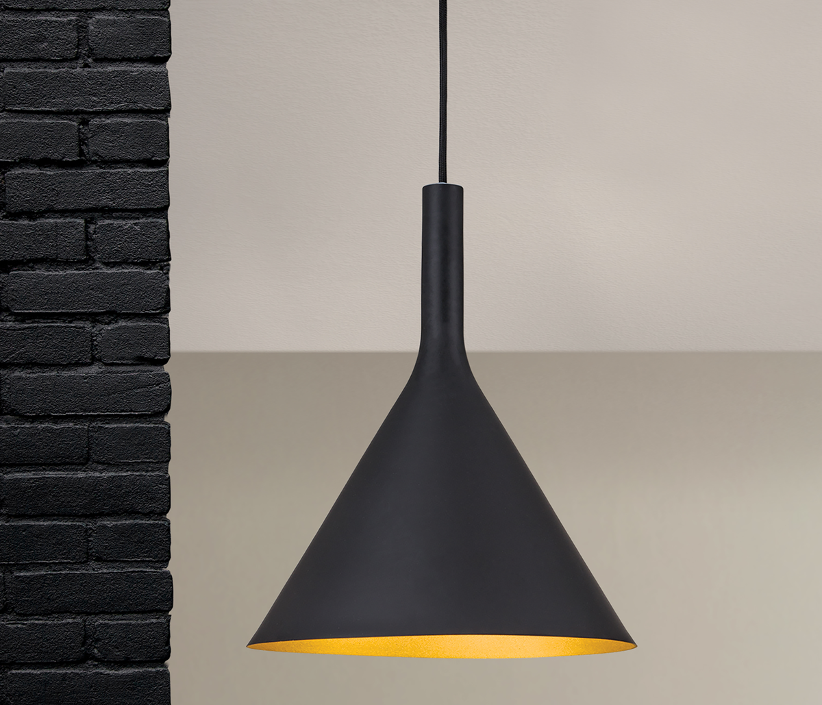 Orion Gunda Pendelleuchte schwarz/ gold