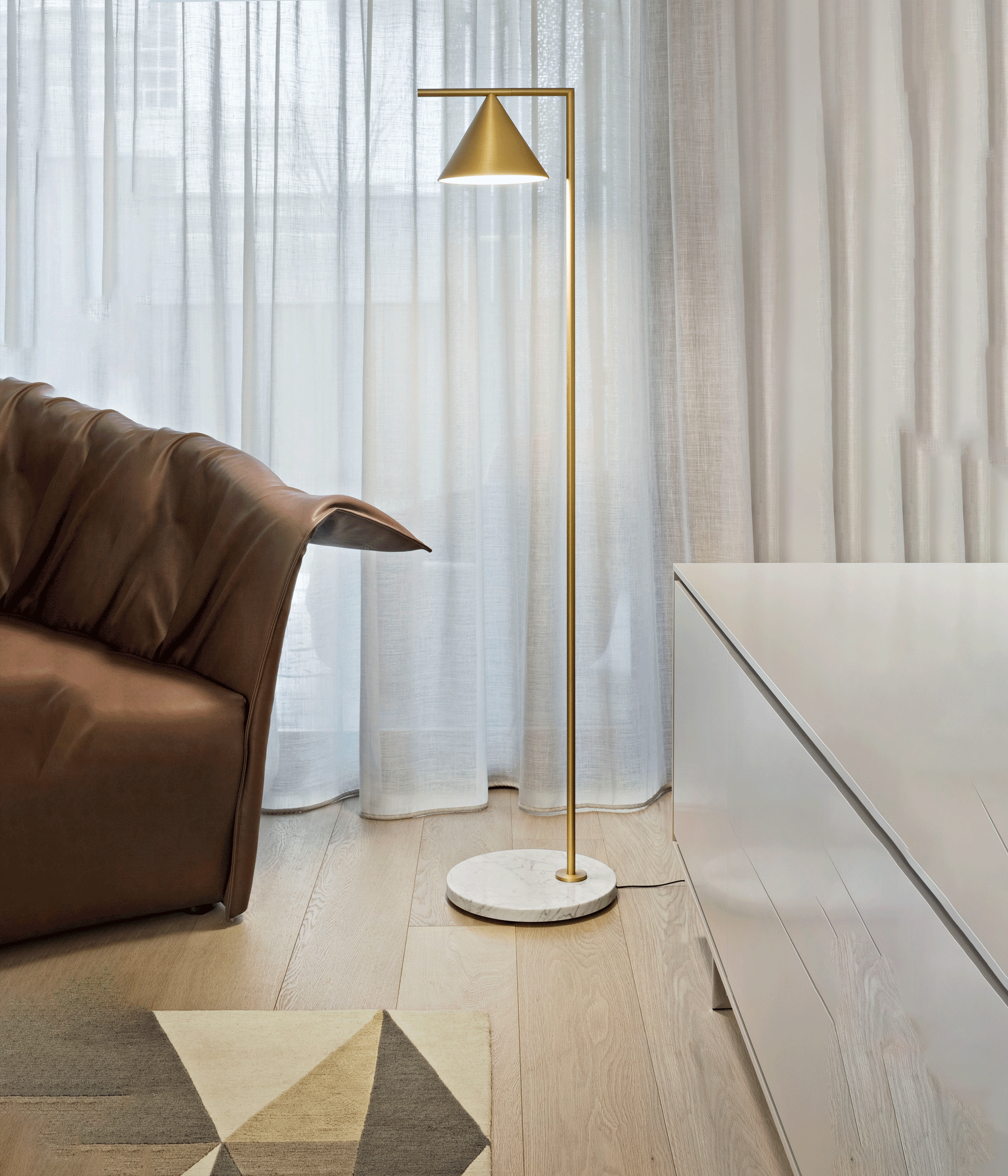 Flos Captain Flint Stehleuchte LED Wohnzimmer