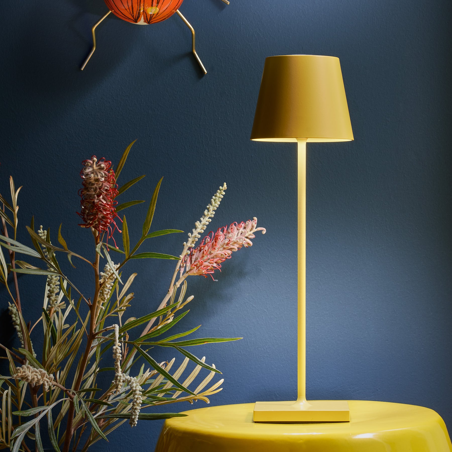 Sigor Nuindie Akku-Tischleuchte LED sonnengelb Wohnzimmer