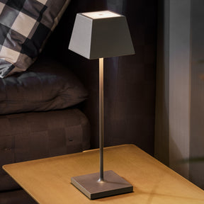 Sigor Nuindie Akku-Tischleuchte eckig LED anthrazit Schlafzimmer
